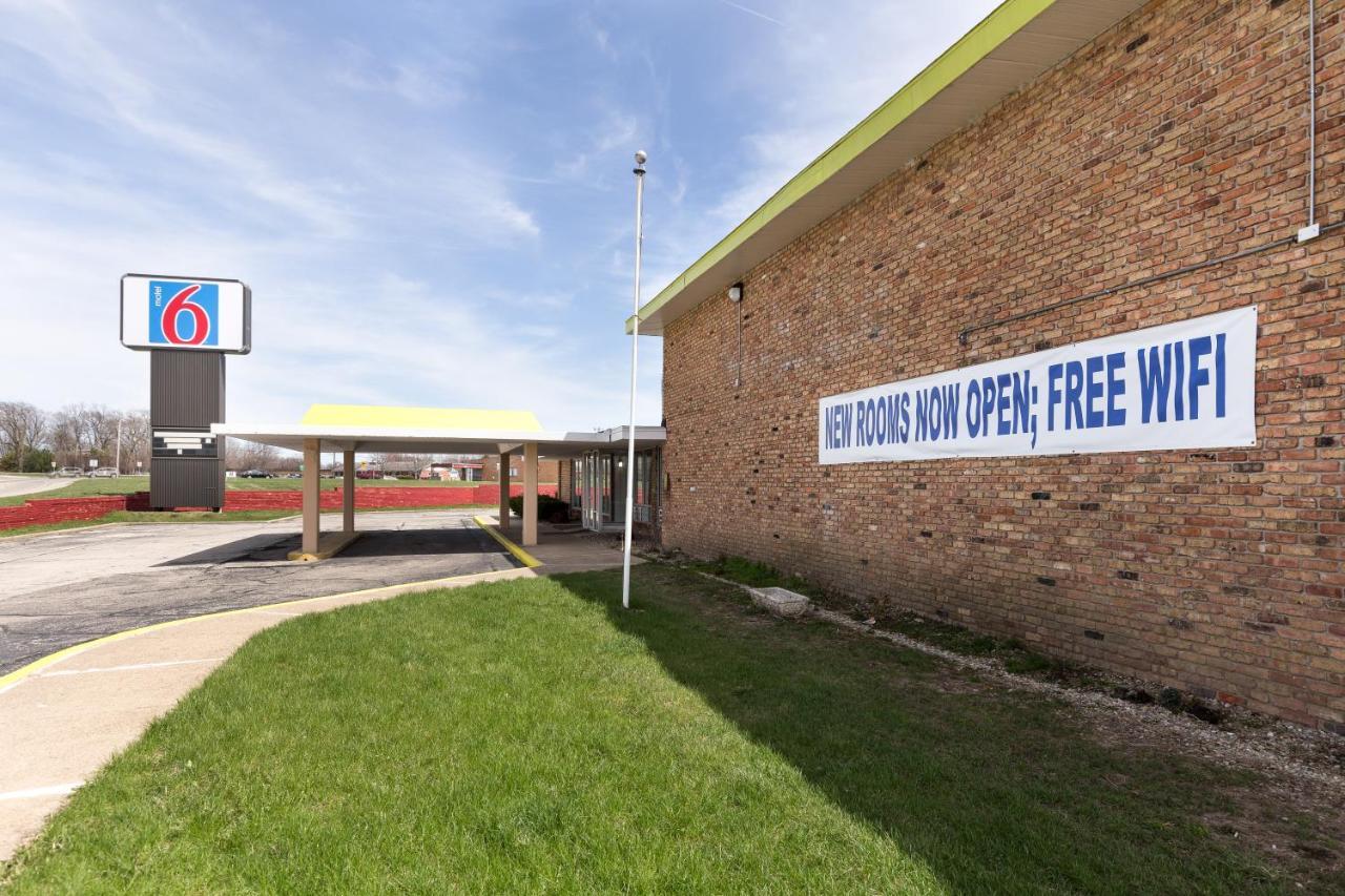 Motel 6-Lincoln, Il Luaran gambar