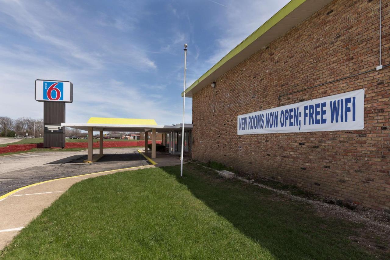 Motel 6-Lincoln, Il Luaran gambar